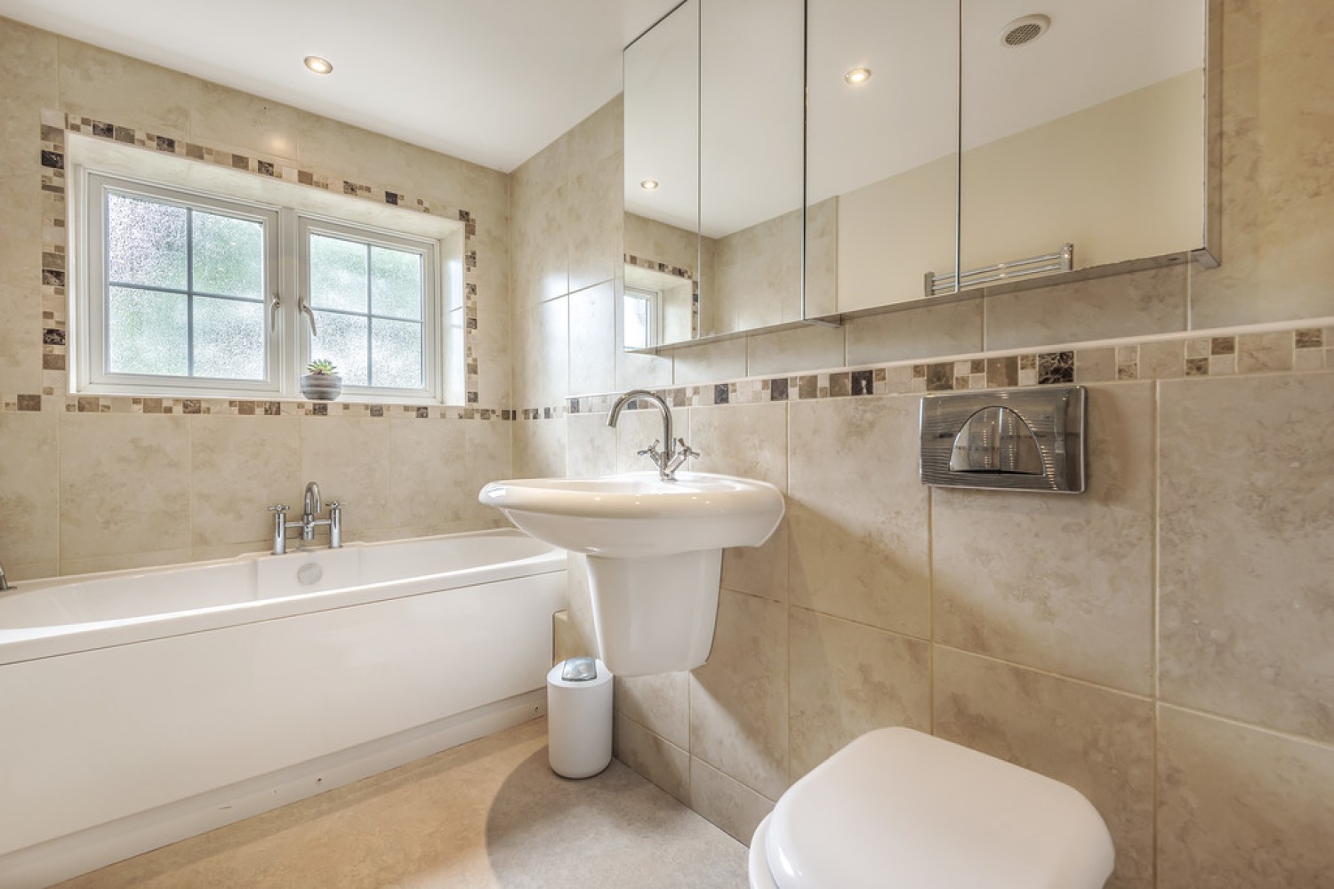 4 bedroom House for Letting Lovedon Lane, Winchester