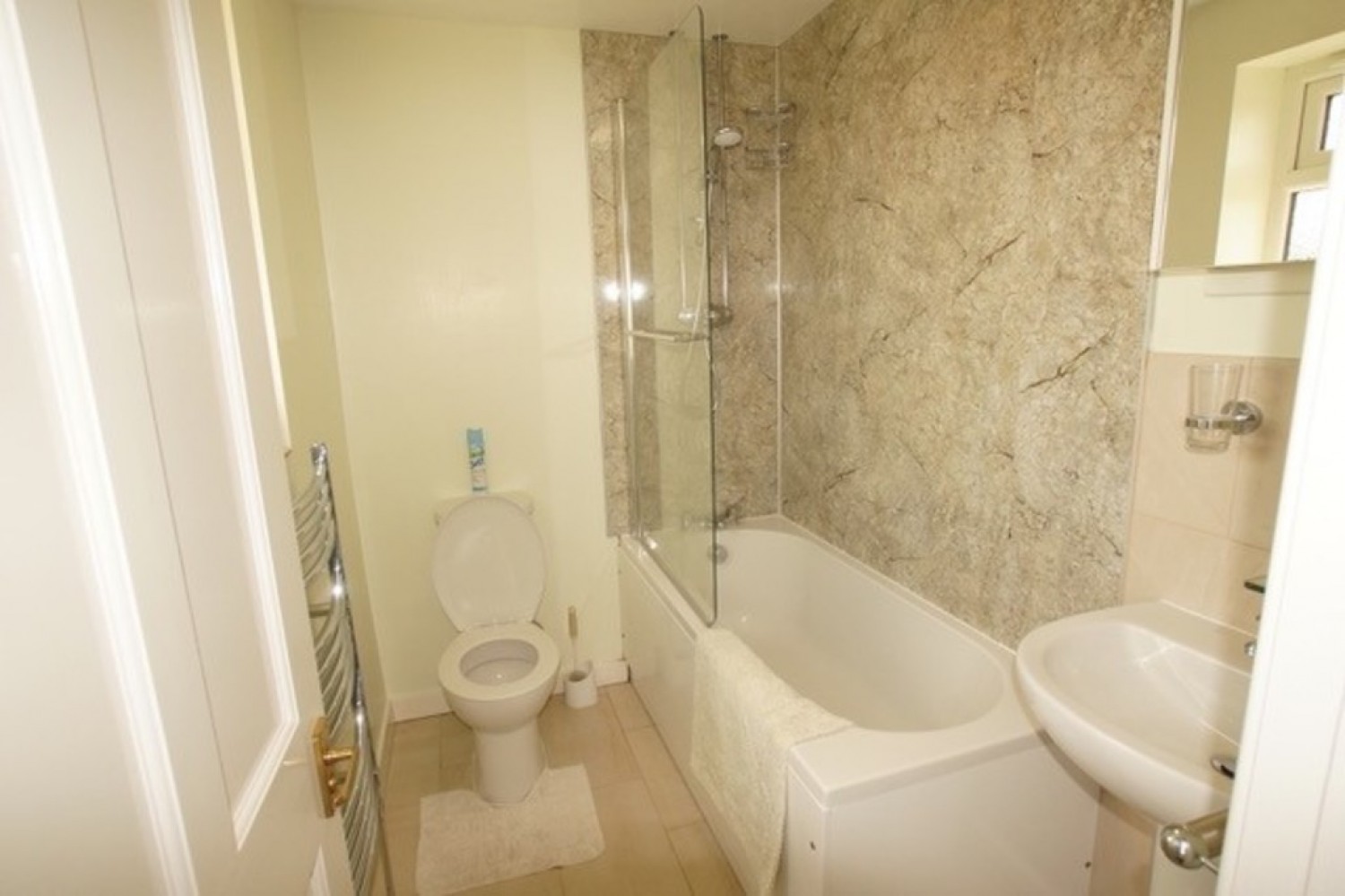 5 bedroom House for Letting Thurmond Crescent, Winchester