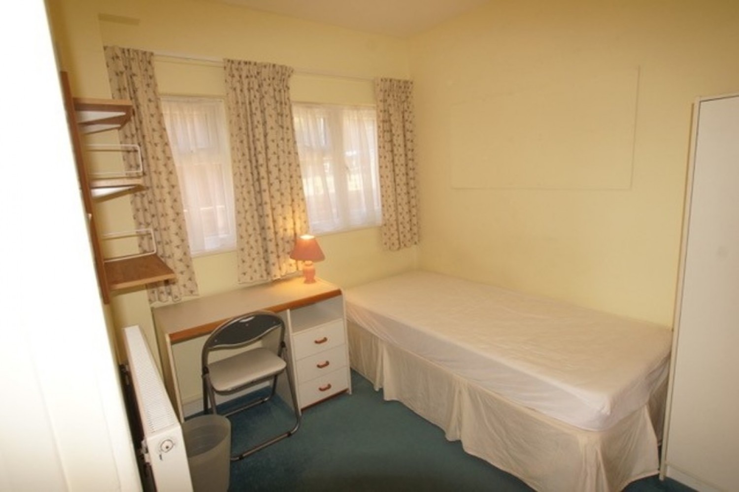 5 bedroom House for Letting Thurmond Crescent, Winchester