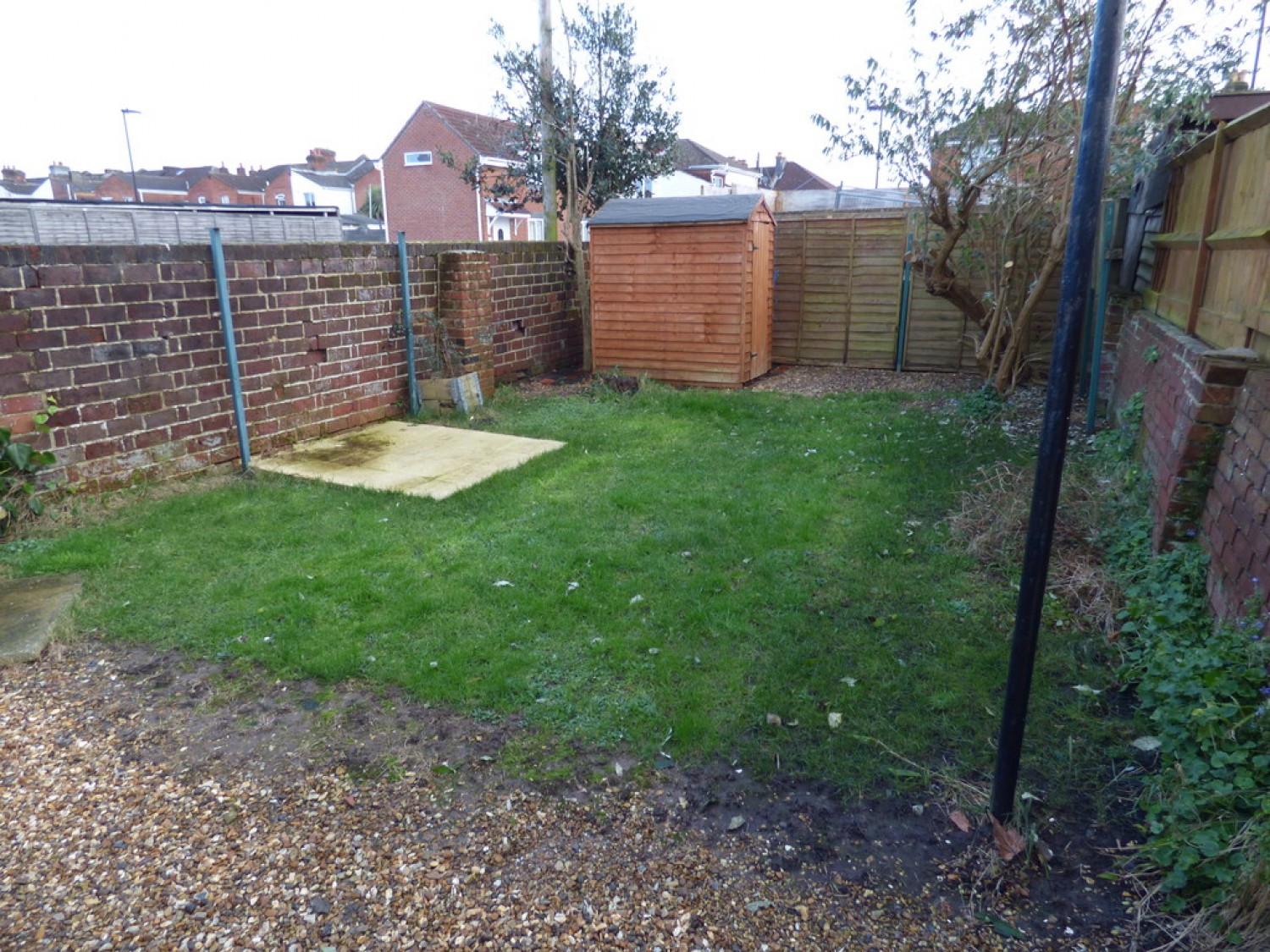 Manor Road North, Woolston
