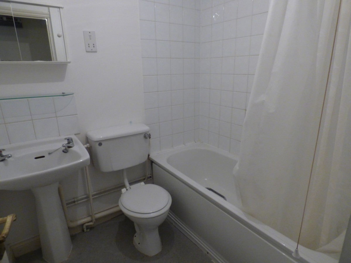 Harbury Court, Newbury, Berkshire