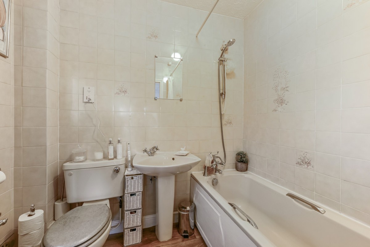 Meadowcroft Close, Otterbourne, Winchester