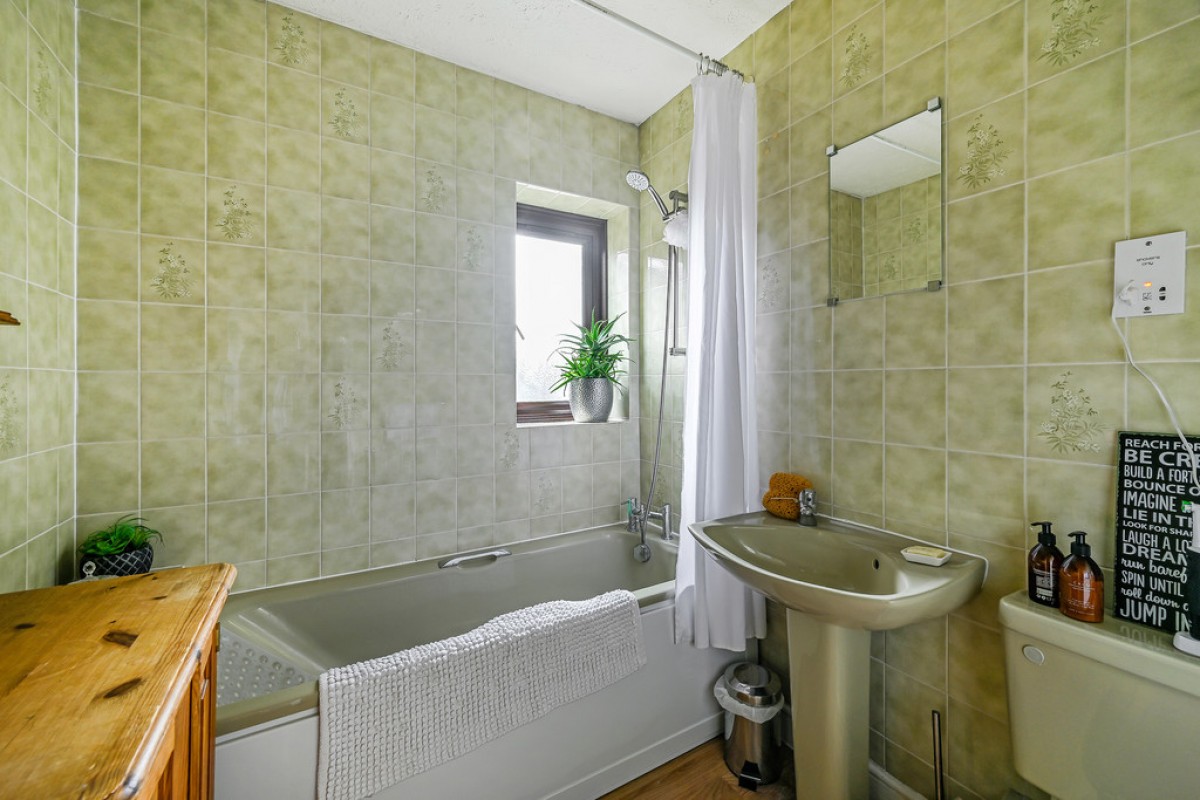 Meadowcroft Close, Otterbourne, Winchester