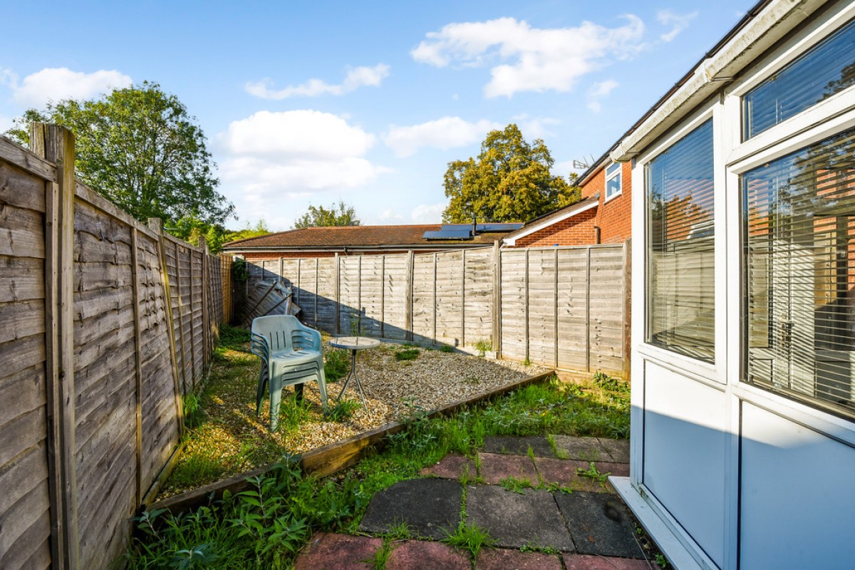 Kings Avenue, Stanmore