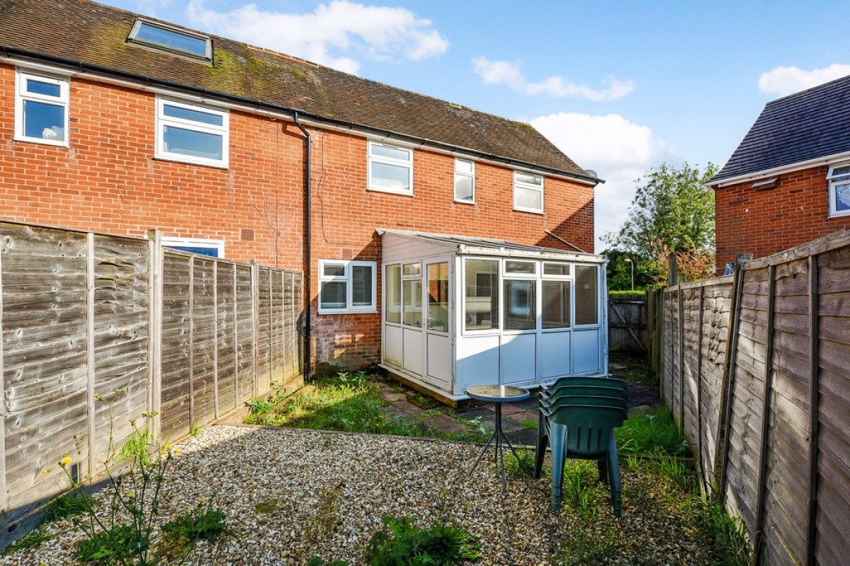 Kings Avenue, Stanmore