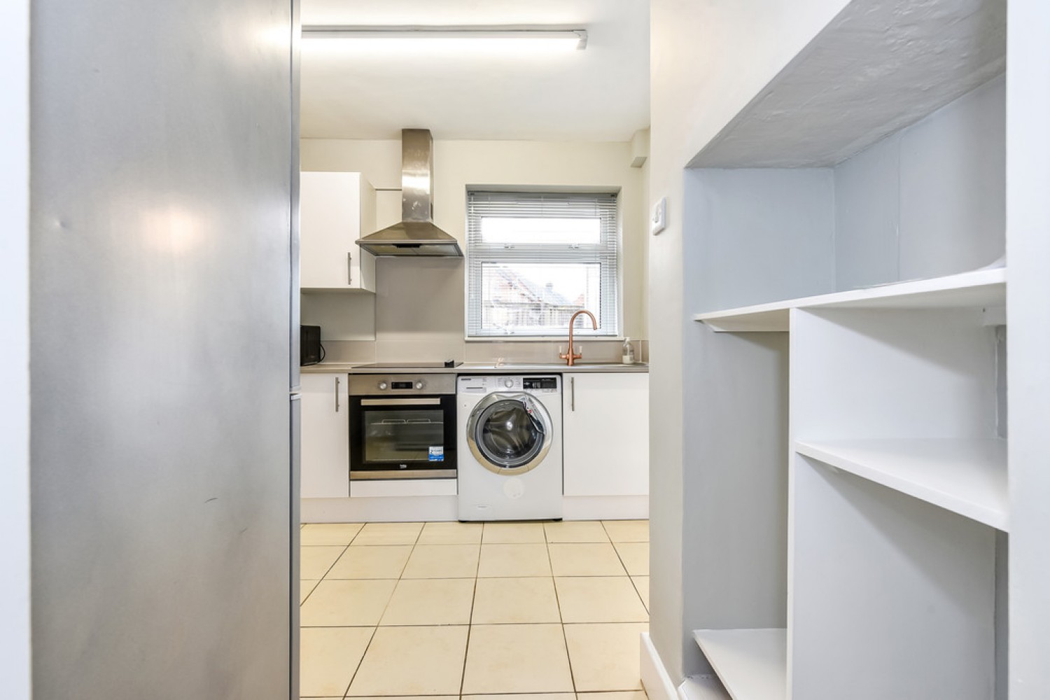 Kings Avenue, Stanmore