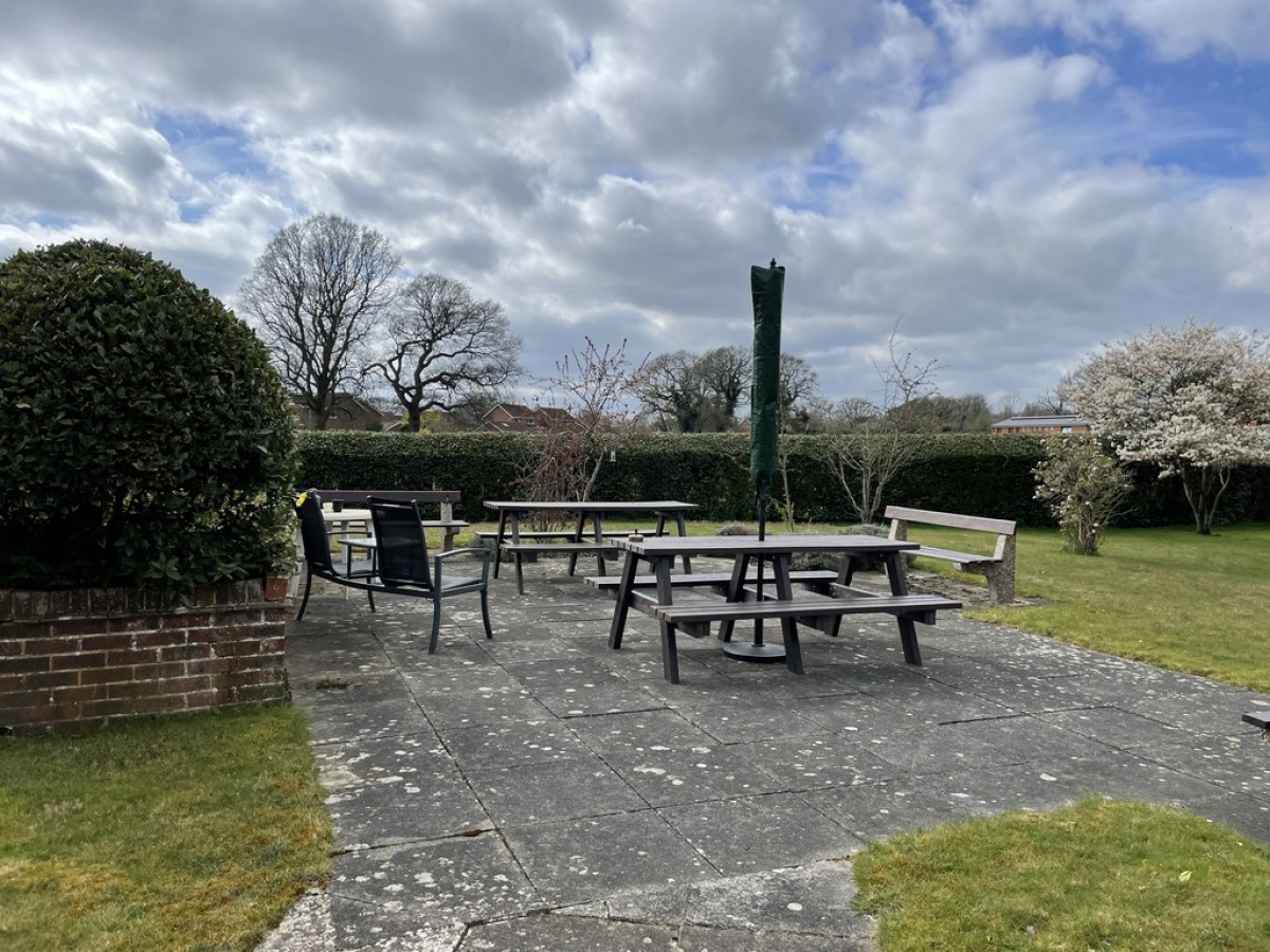 Moggs Mead, Petersfield