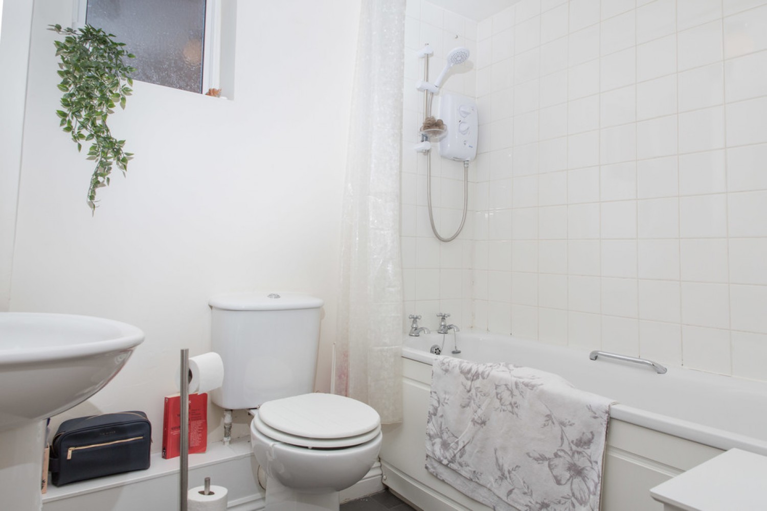 1 bedroom Flat for Letting Silchester Place, Winchester