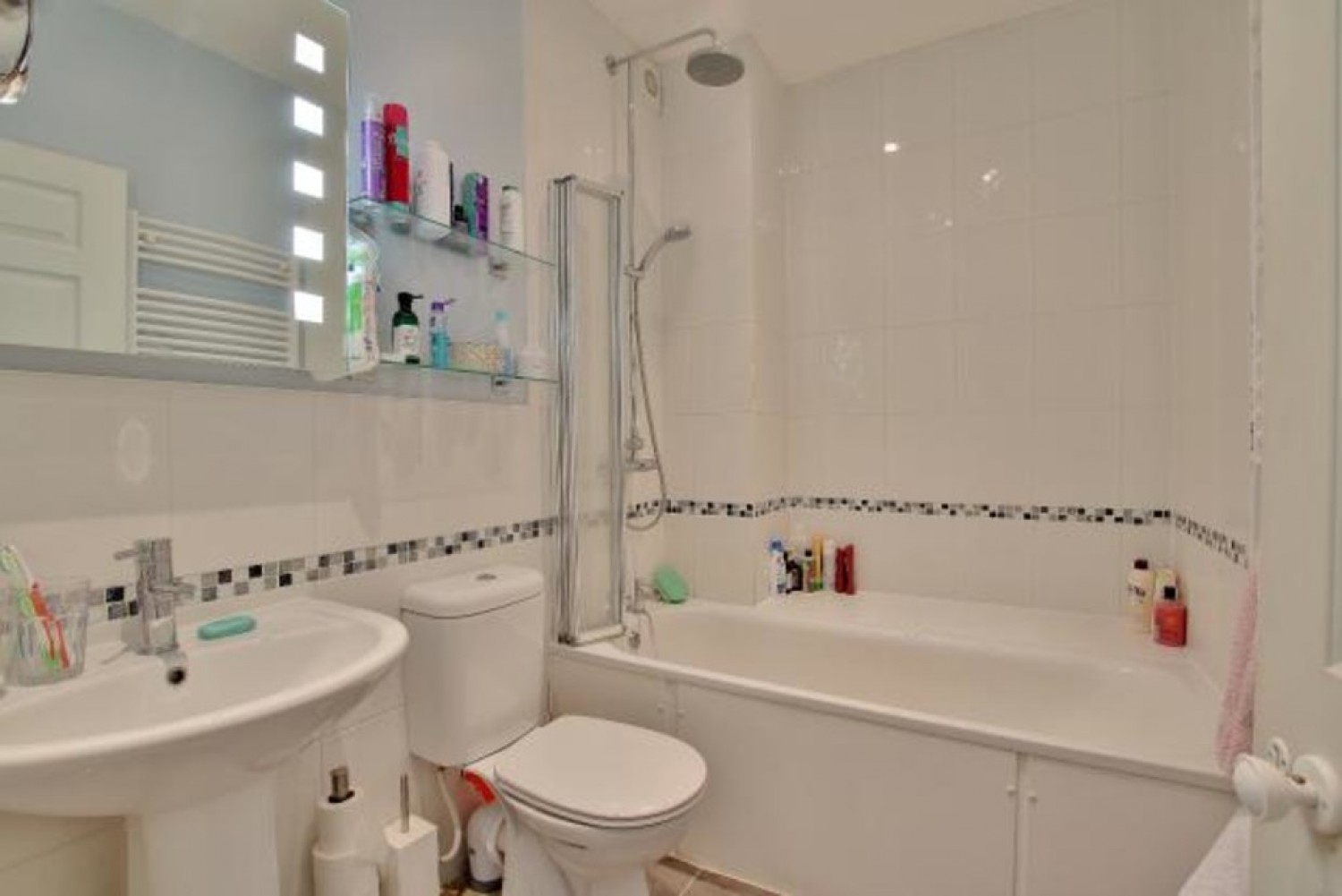 4 bedroom House for Letting Lower Brook Street, Winchester
