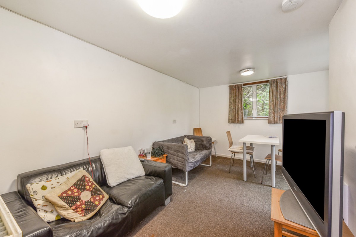 Walpole Road, Stanmore
