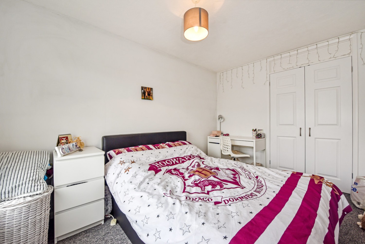 4 bedroom House in Harrow Down, Badger Farm, Winchester