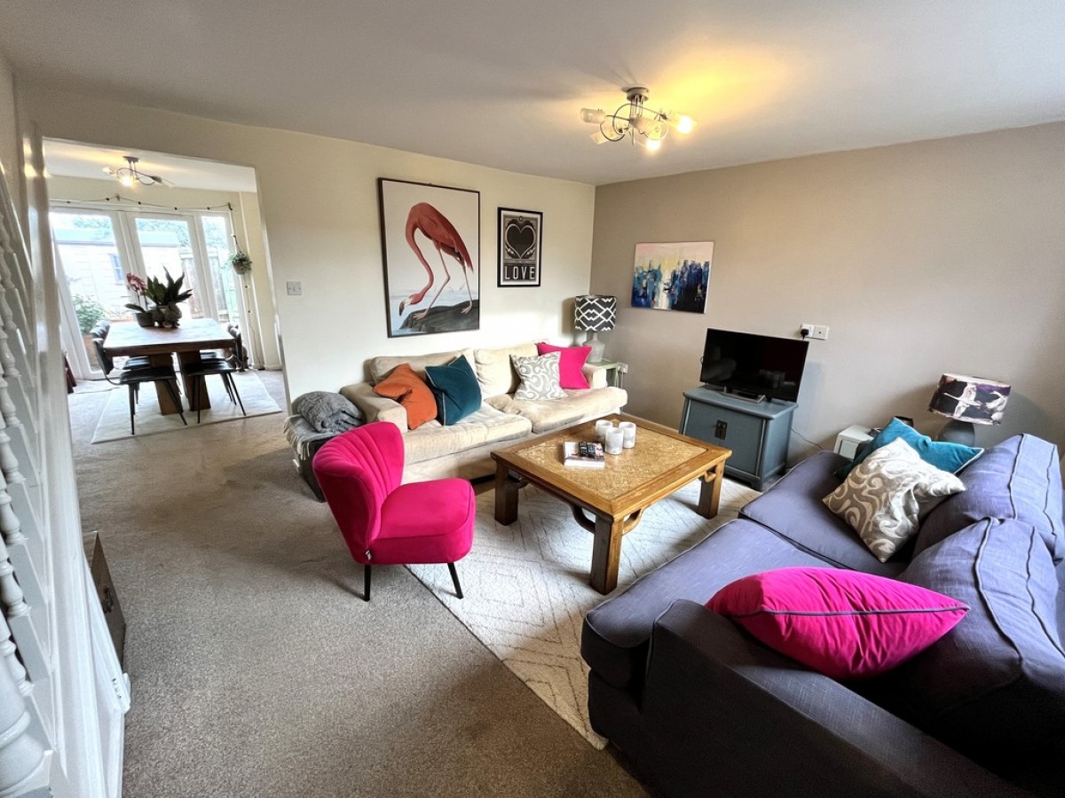 Aldrin Close, Charlton
