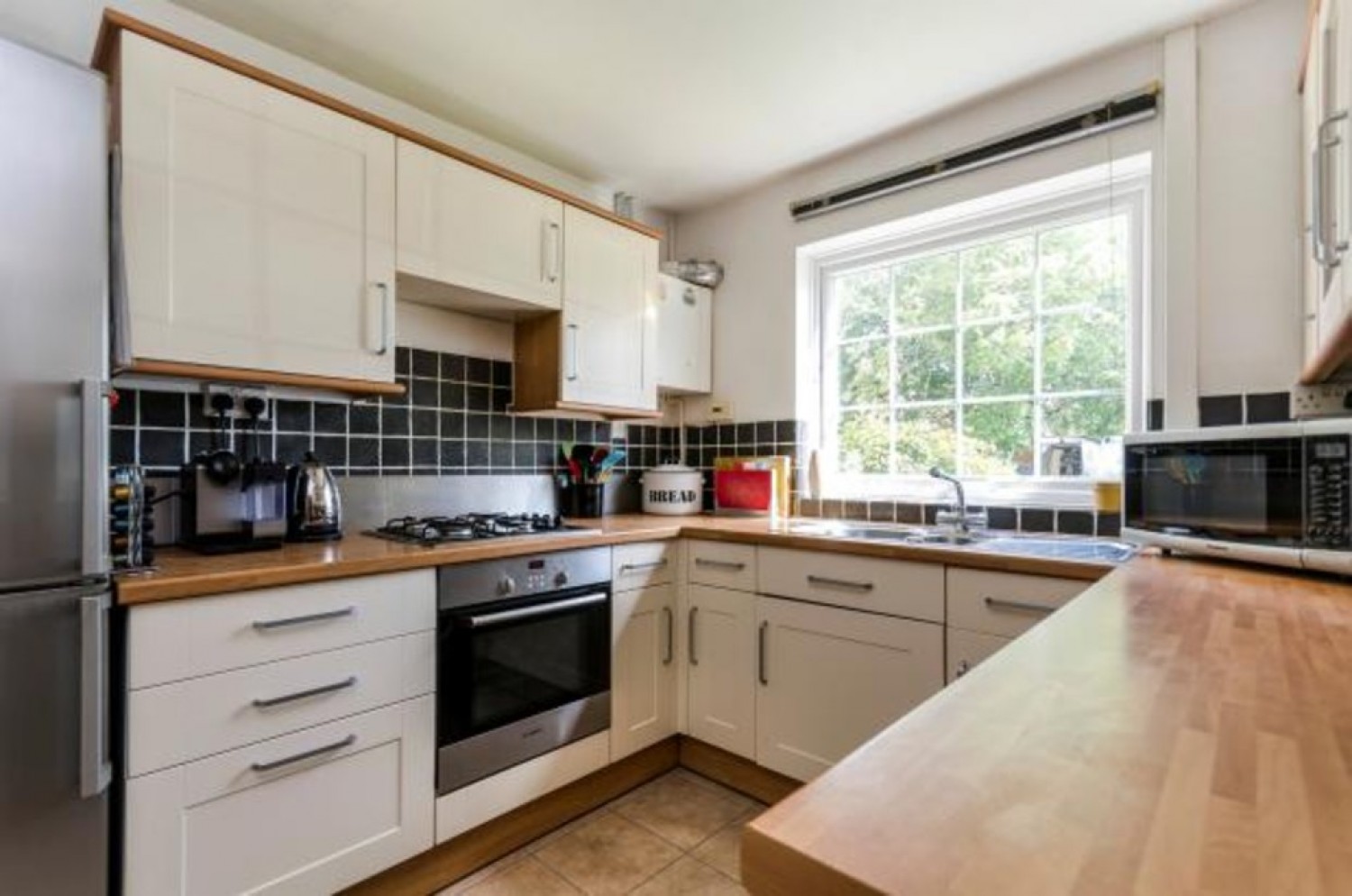 2 bedroom House for Letting Pennington Close, Colden Common
