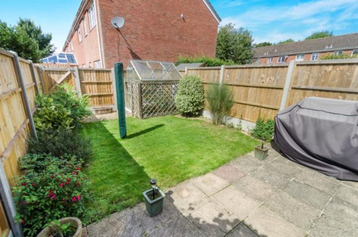 2 bedroom House for Letting Pennington Close, Colden Common