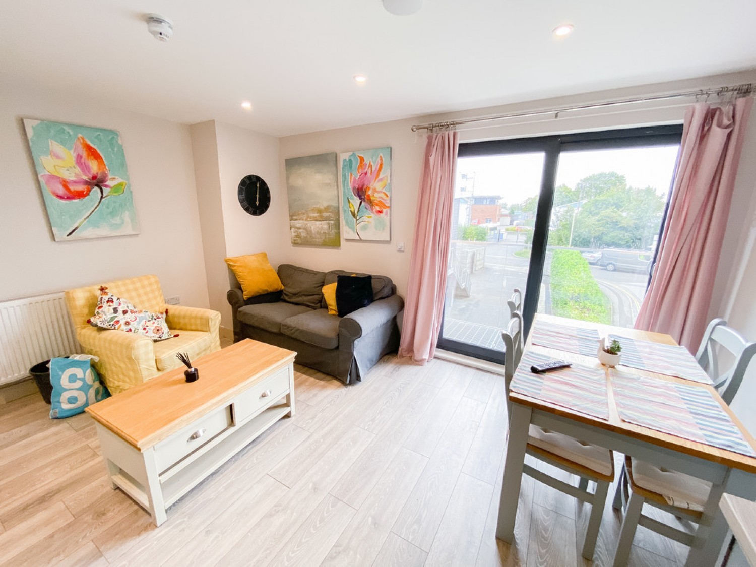 3 bedroom Flat for Letting Winnall Close, Winchester