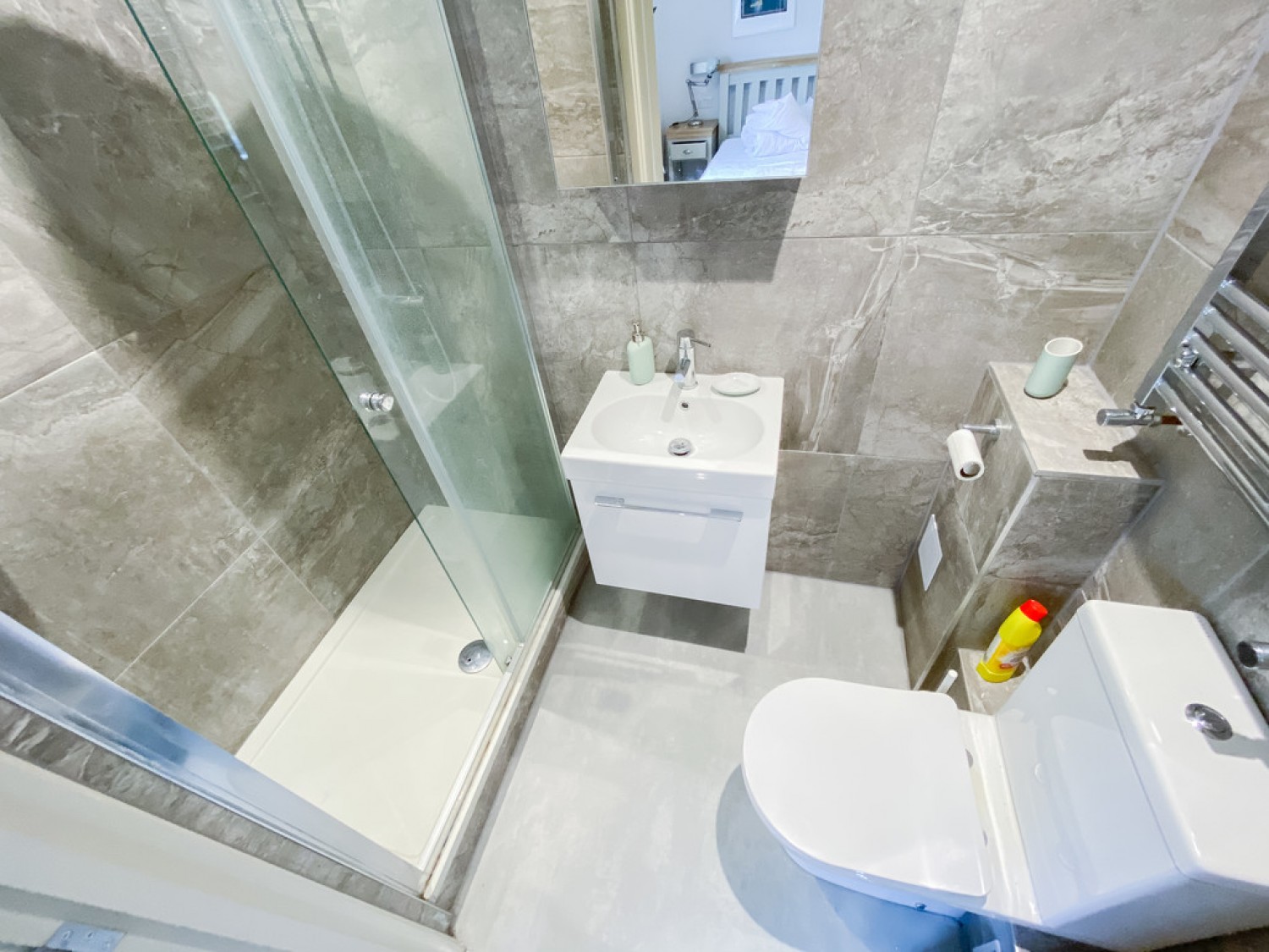 3 bedroom Flat for Letting Winnall Close, Winchester