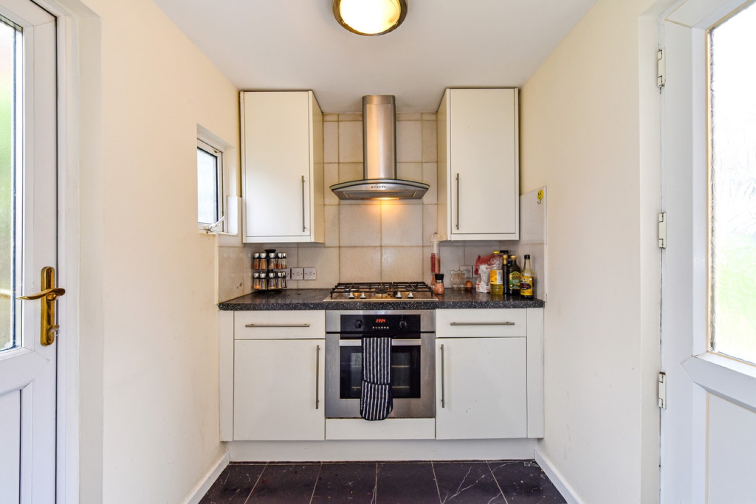 Shepherds Road, Winchester