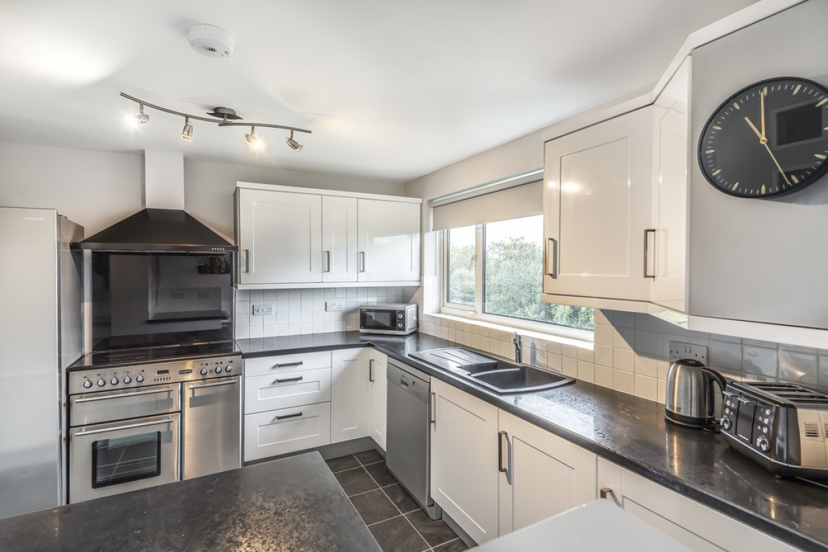 Chalk Ridge, Winchester