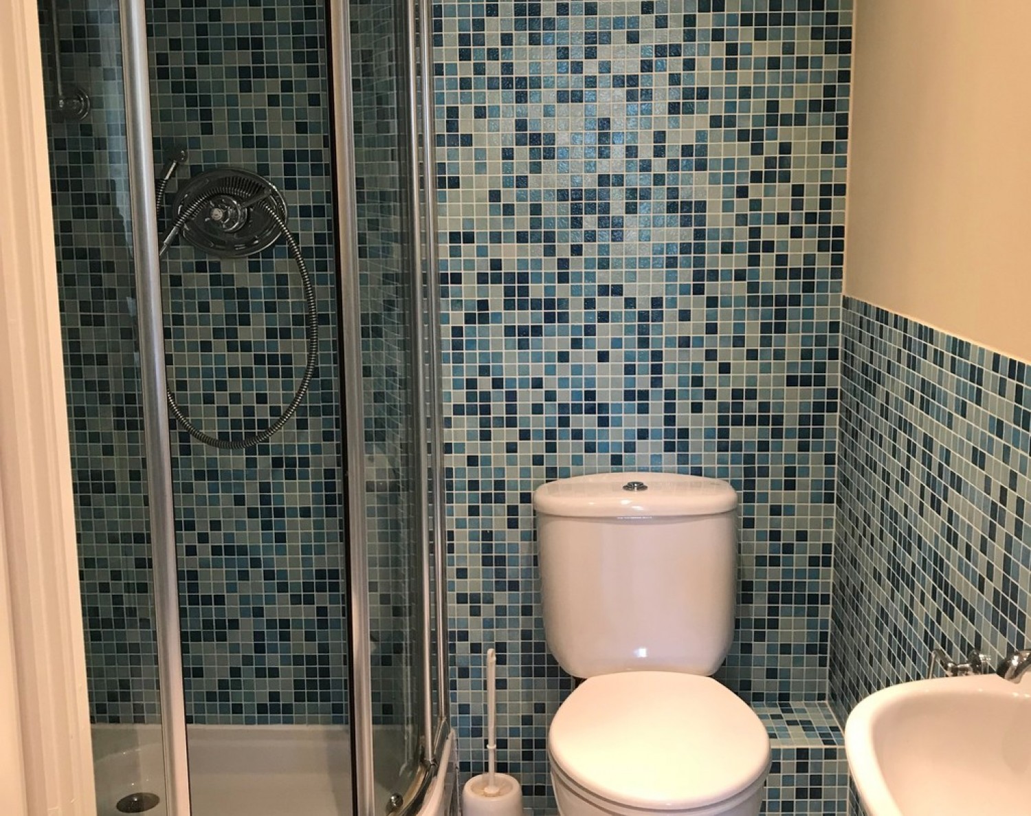 3 bedroom House of Multiple Occupation in Jewry Street, Winchester