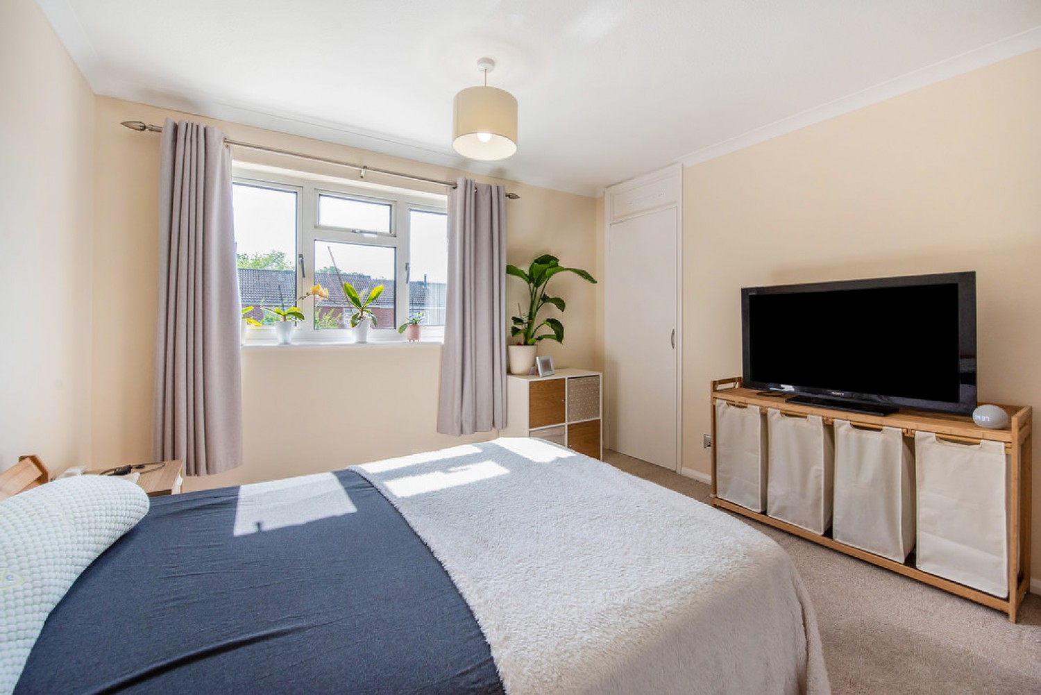 2 bedroom House for Letting Tees Farm Road, Colden Common, Winchester