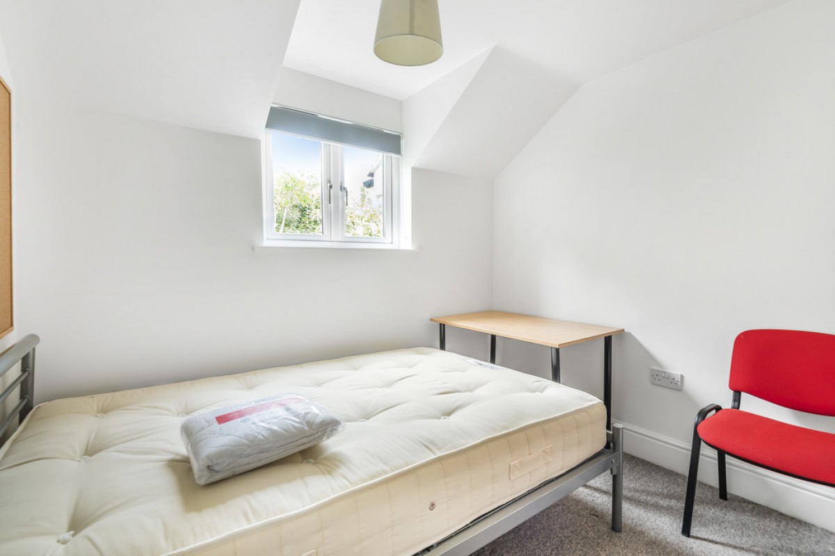 Montgomery Close, Stanmore, Winchester