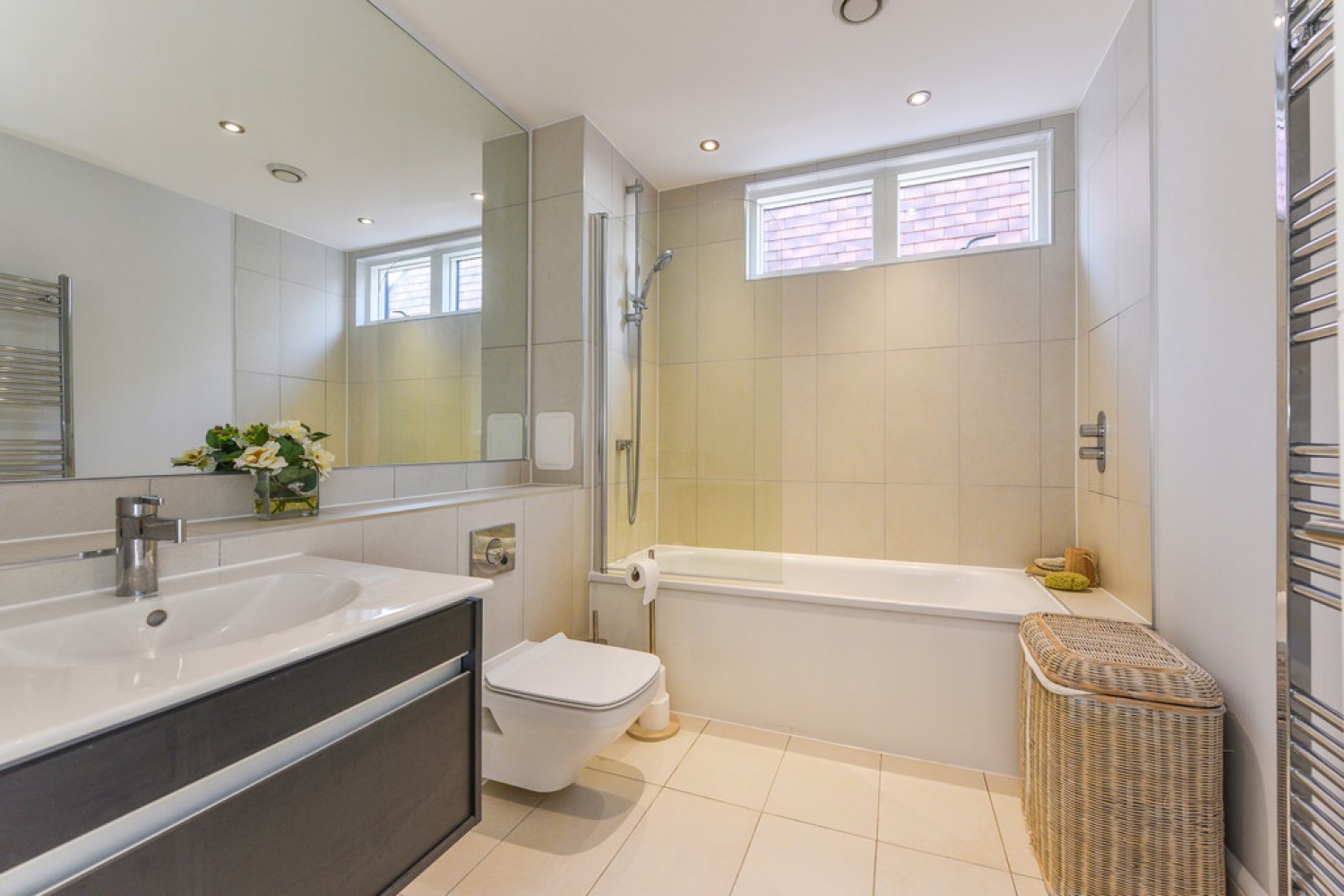 Three Maids Close, Winchester