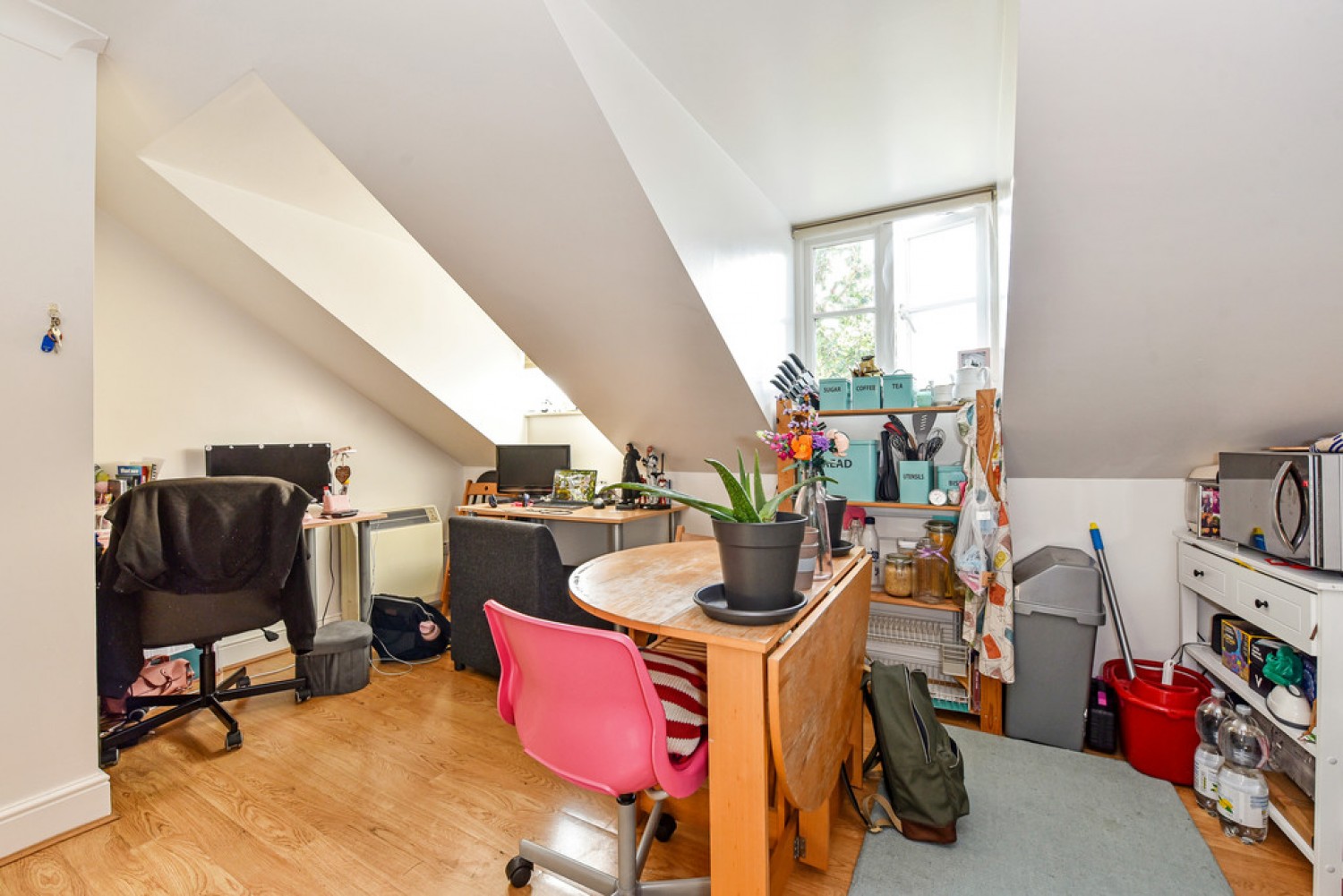 2 bedroom Flat for Letting Bar End Road, Winchester