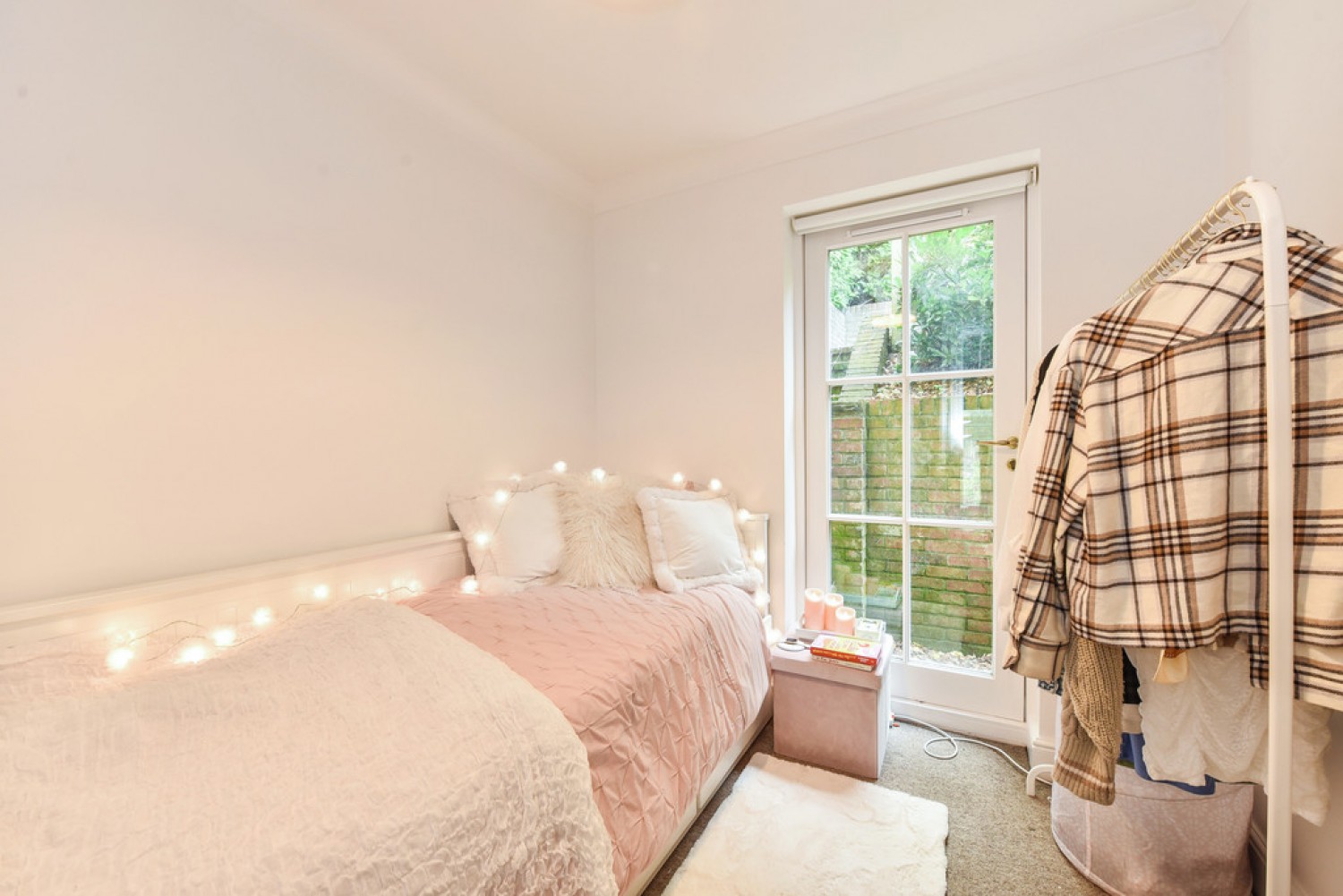 Bar End Road, Winchester