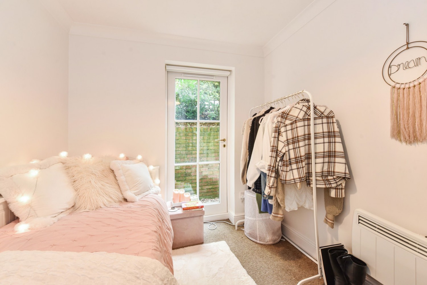 Bar End Road, Winchester