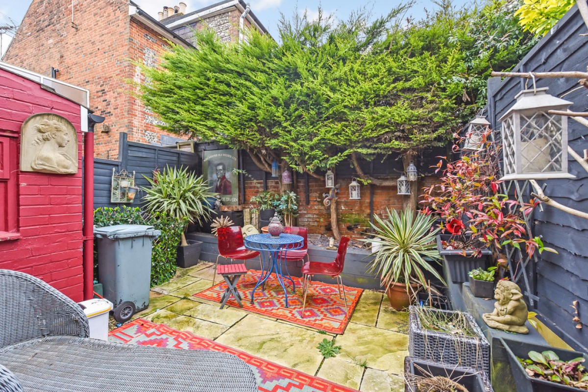 Western Road , Winchester