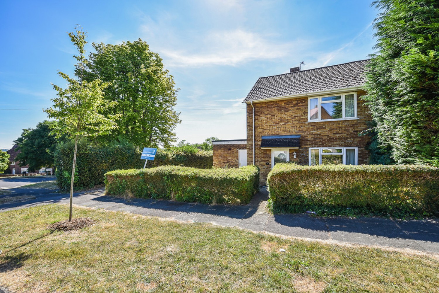 5 bedroom House in Fox Lane, Stanmore