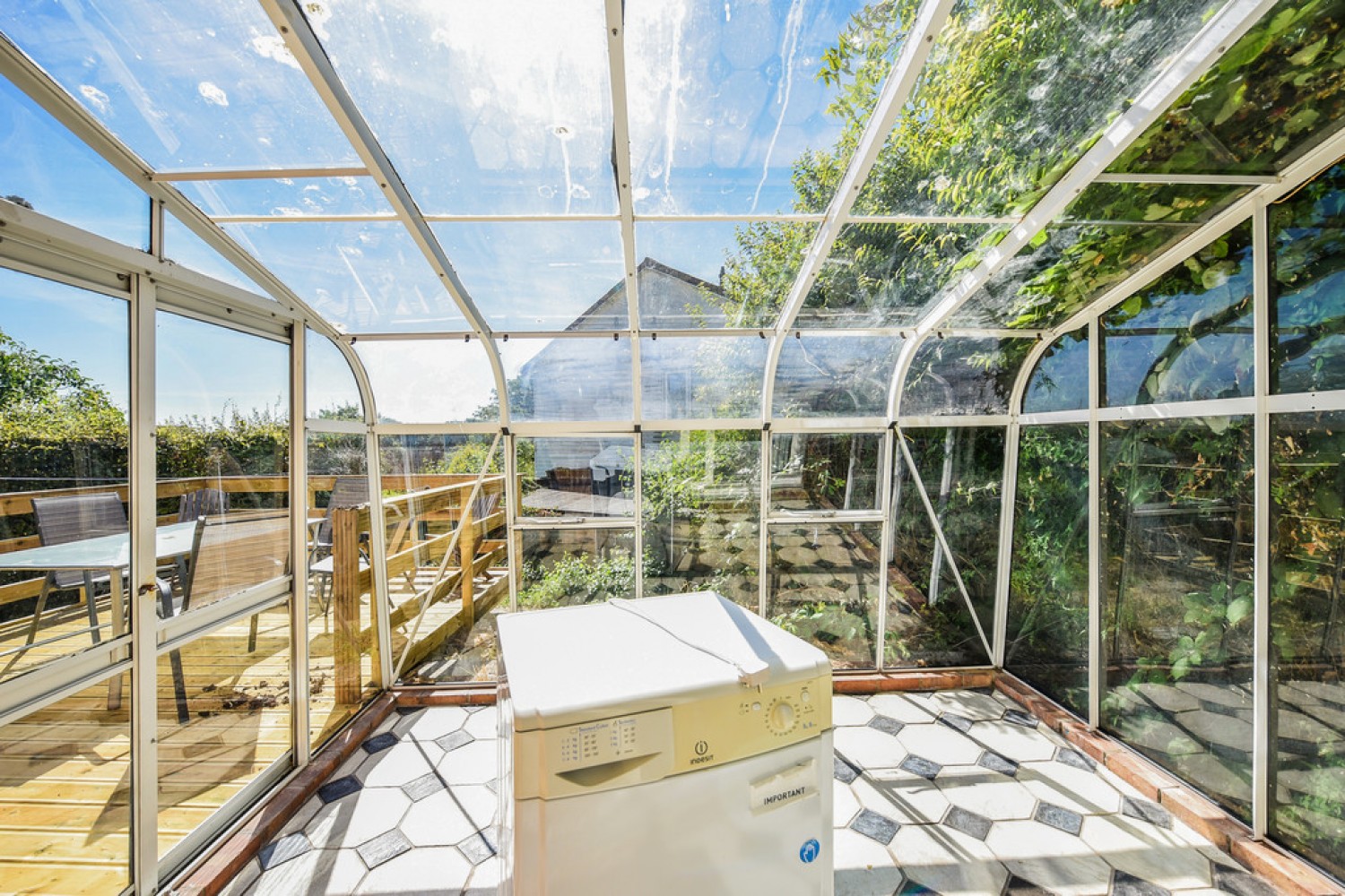 5 bedroom House in Fox Lane, Stanmore