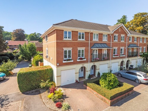 Wentworth Grange, St Cross