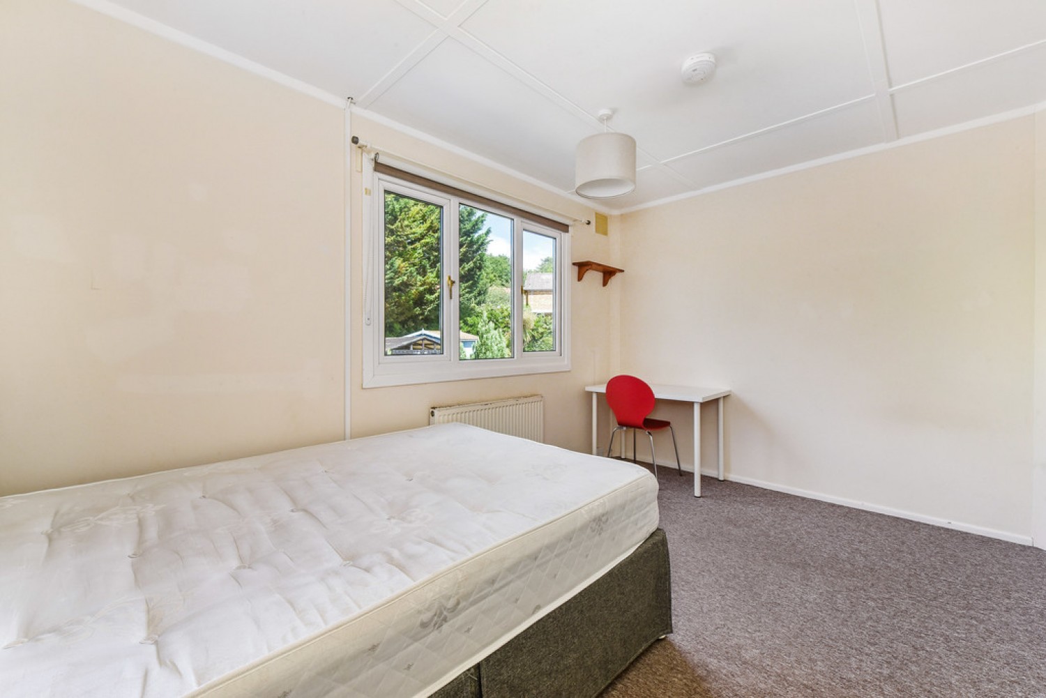 5 bedroom House for Letting Minden Way, Winchester