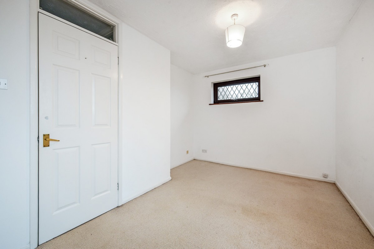 Kestrel Close, Badger Farm