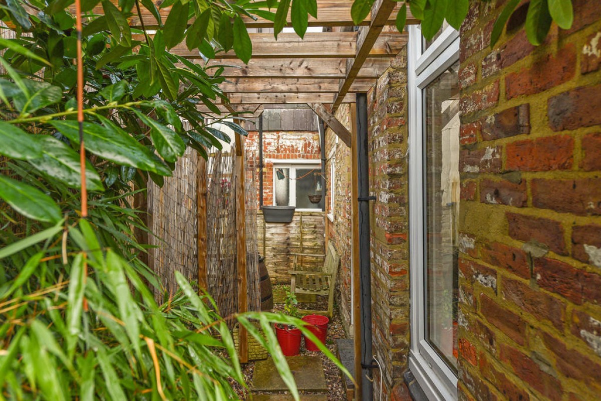 North Walls, Winchester