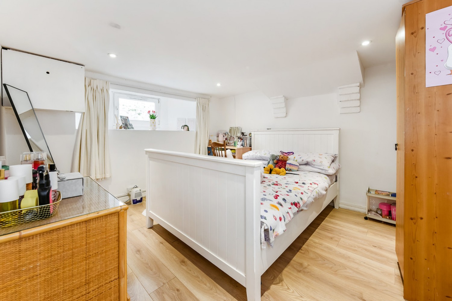 5 bedroom House in Greenhill Road, Winchester