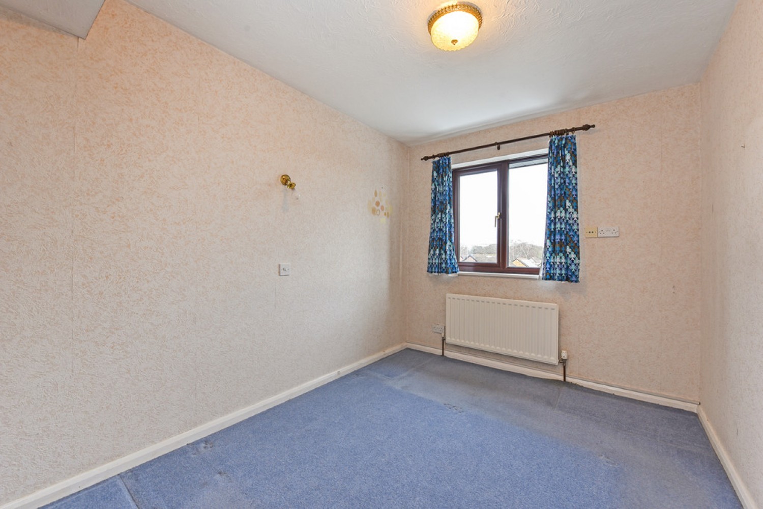 Highclere Way, Valley Park