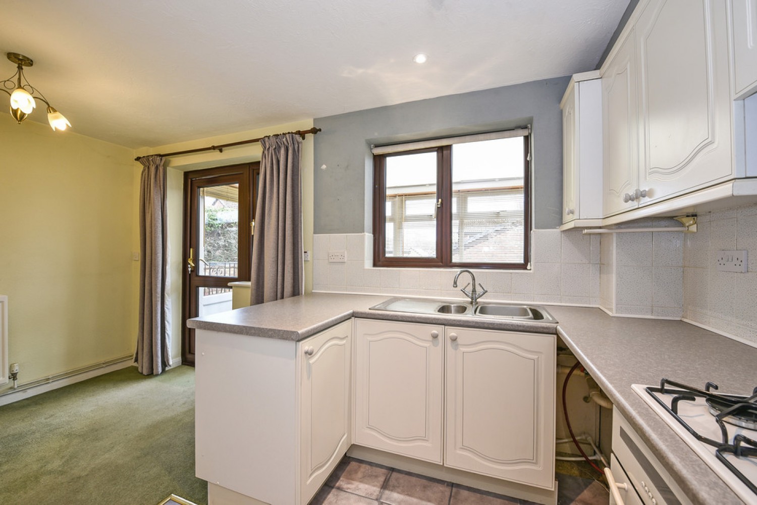 Highclere Way, Valley Park