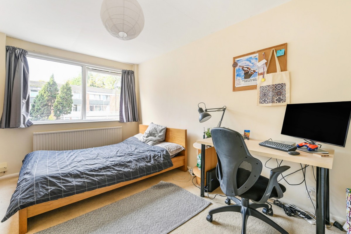 Sparkford Close, Winchester