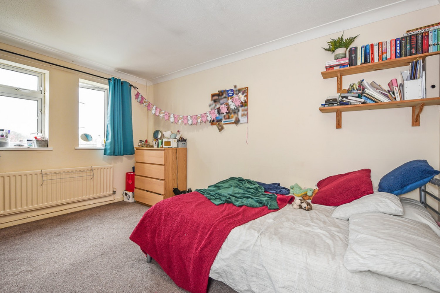 3 bedroom Flat in Paulet Place, Stanmore, Winchester