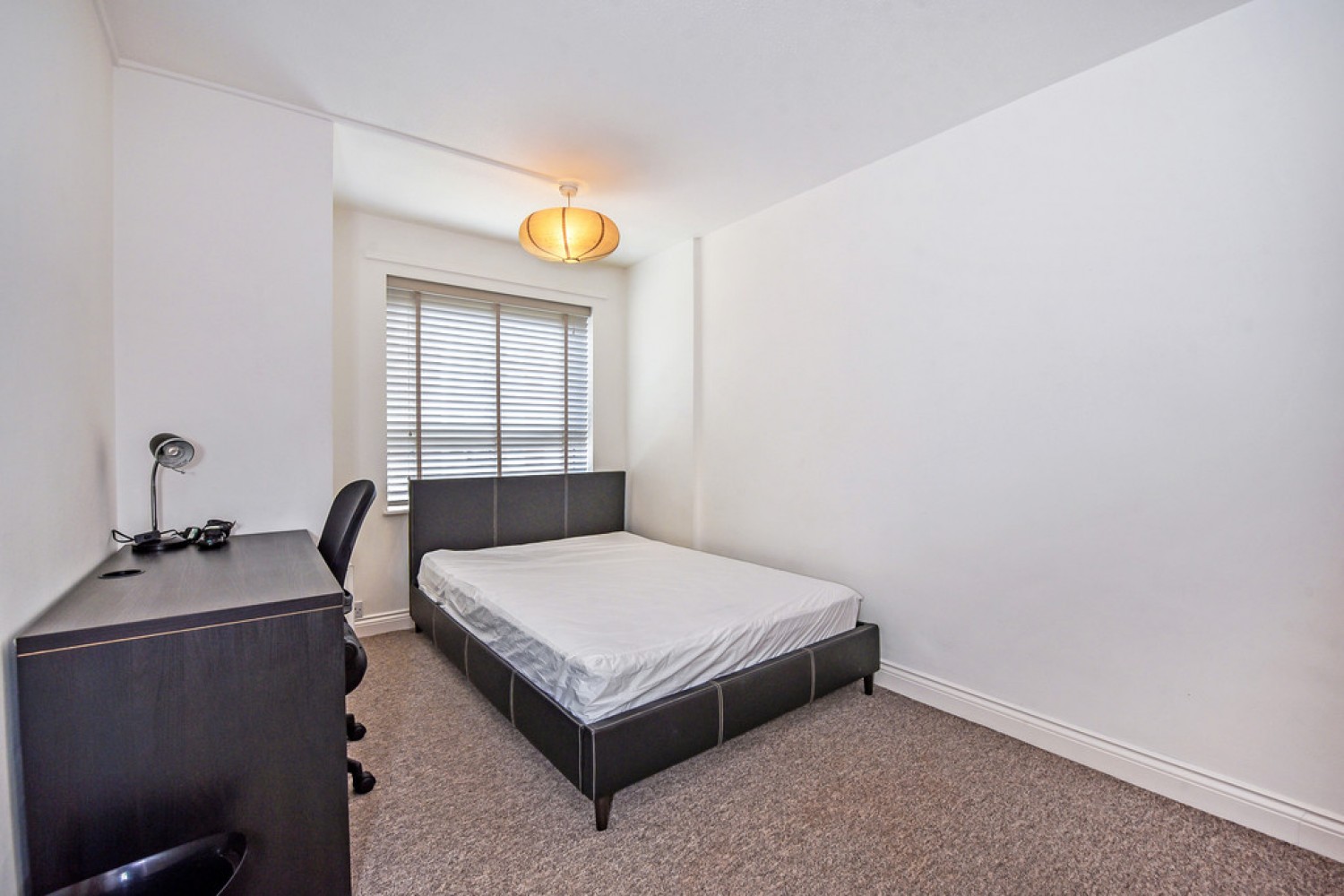 3 bedroom Flat for Letting Winnall Manor Road, Winchester