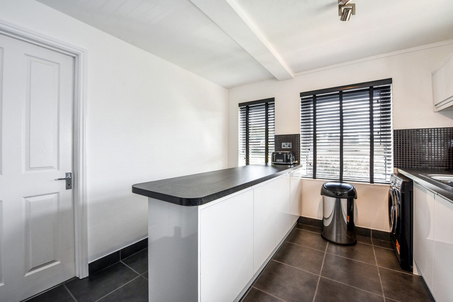 3 bedroom Flat for Letting Winnall Manor Road, Winchester