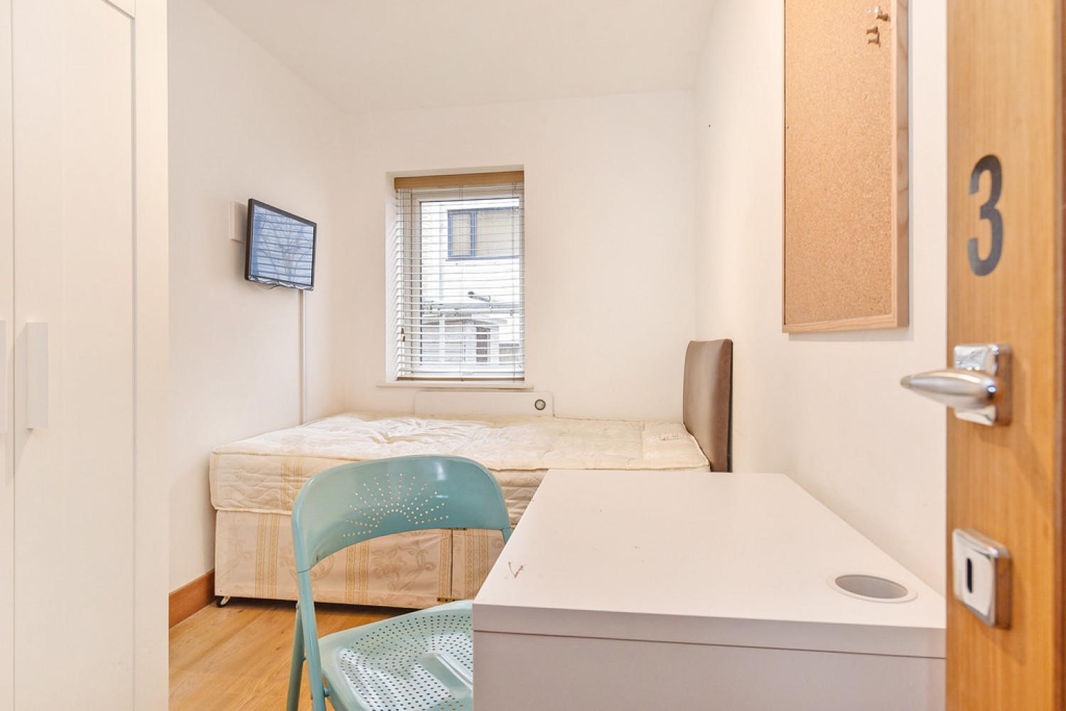 3 bedroom House of Multiple Occupation for Letting Balfour House, Winchester