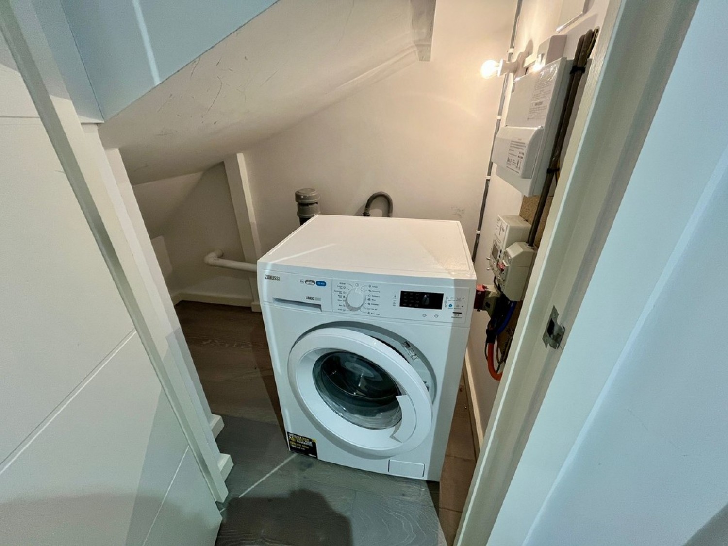 Old Station Approach, Hampshire