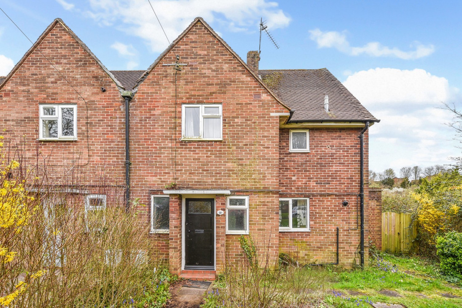 4 bedroom House in Wavell Way, Winchester