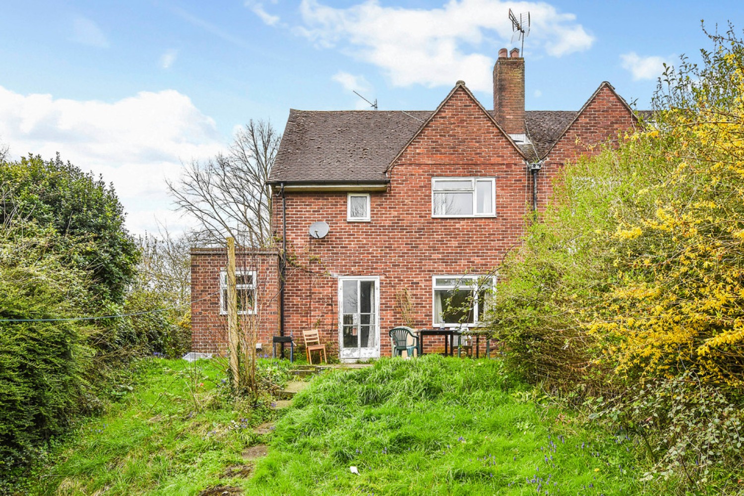 4 bedroom House in Wavell Way, Winchester