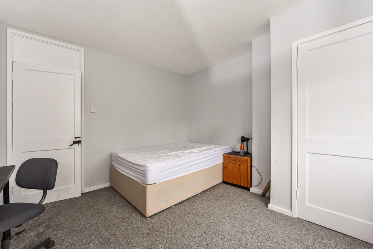 Wavell Way, Winchester