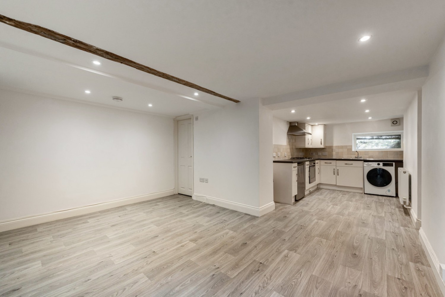 1 bedroom Flat for Sale Upper High Street, Winchester