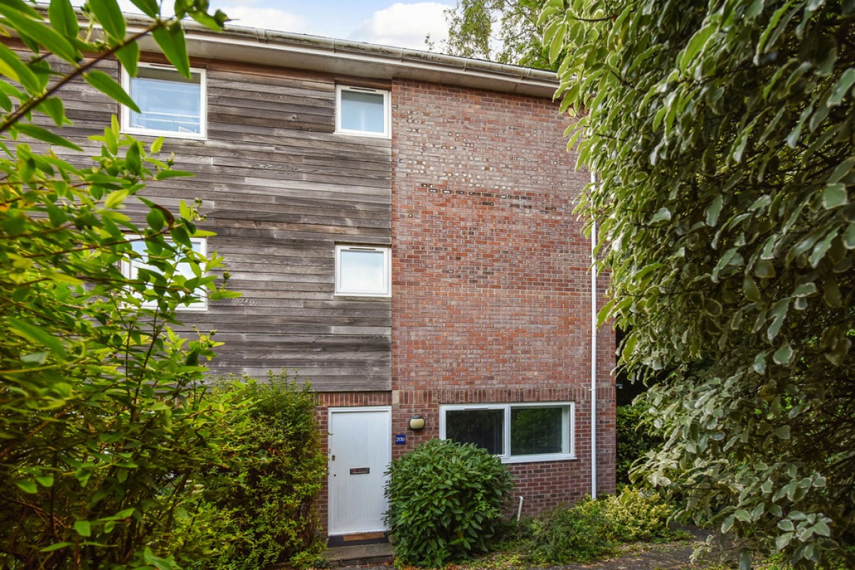 Sparkford Close, Winchester